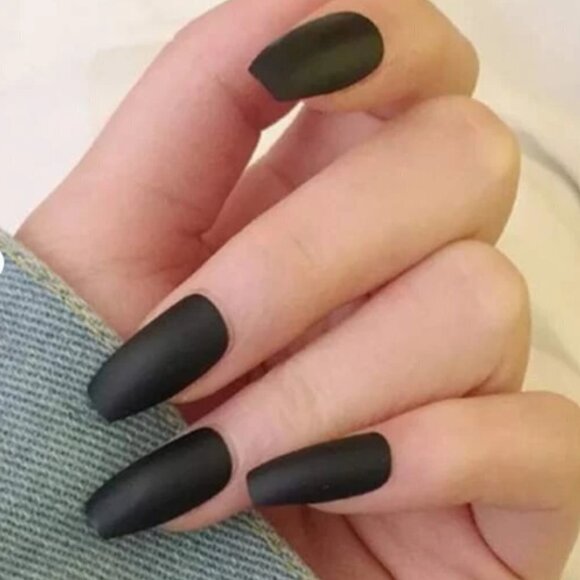Coffin Tip Matte Black Press On Nails 24 Pieces - Picture 1 of 3